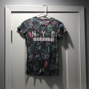 Aeropostale Graphic Girl Tee